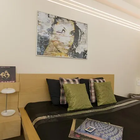 Central Budapest Apartment *